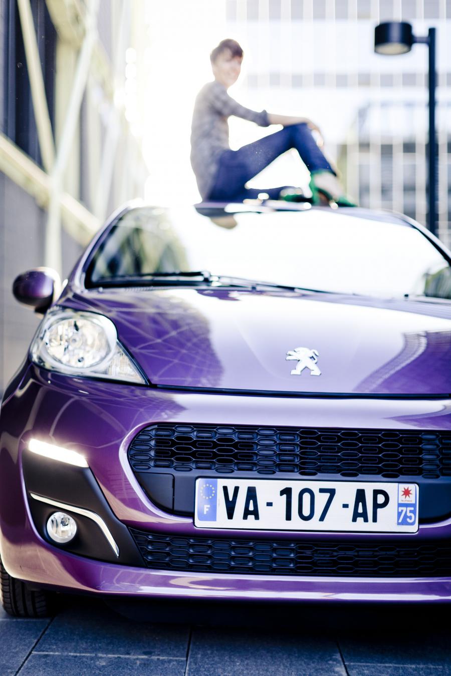  Peugeot 107 5-Door 2012 года  (фото 23 из 40)